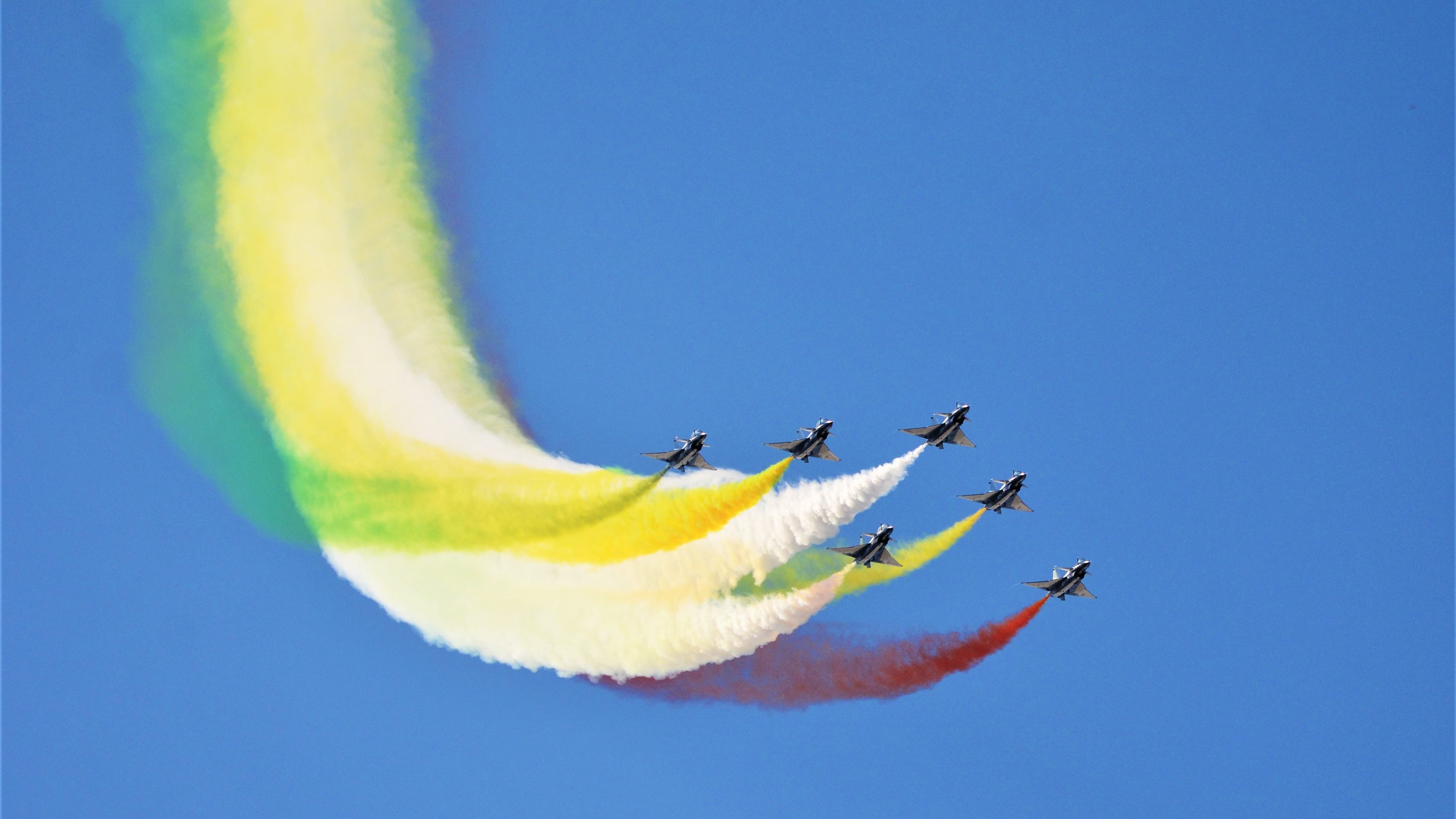 开云平台-热门足球焦点：女子球员的巅峰表现！，女子足球介绍